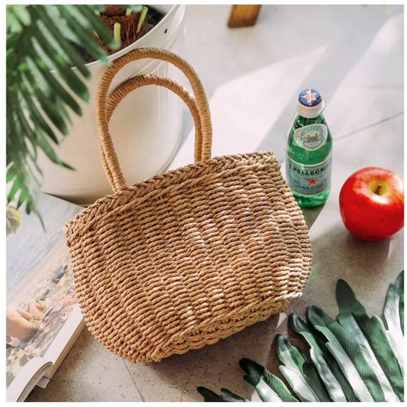 HOLLIE- Drawstring Straw Bucket Bag - Picture 5 of 5